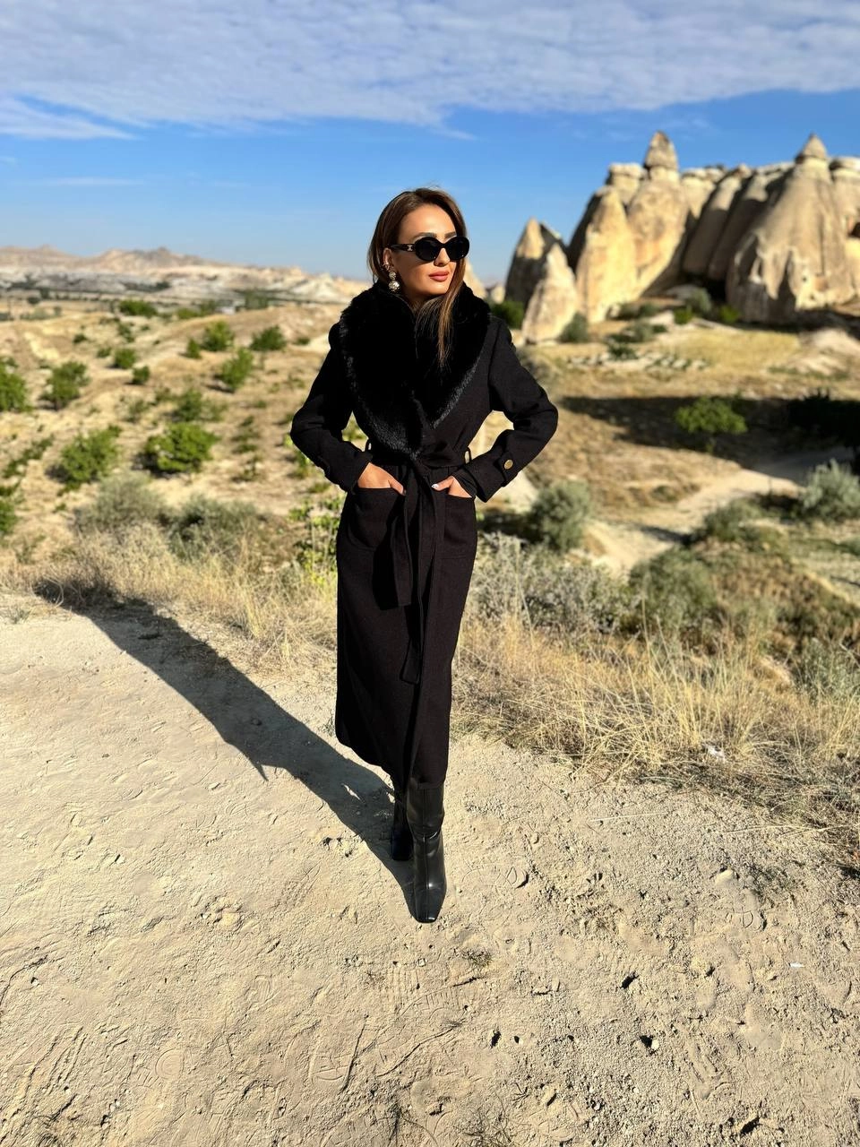 Siyah%20Yaka%20Kürklü%20Astarlı%20Premium%20Seri%20Uzun%20Kaşe%20Kaban