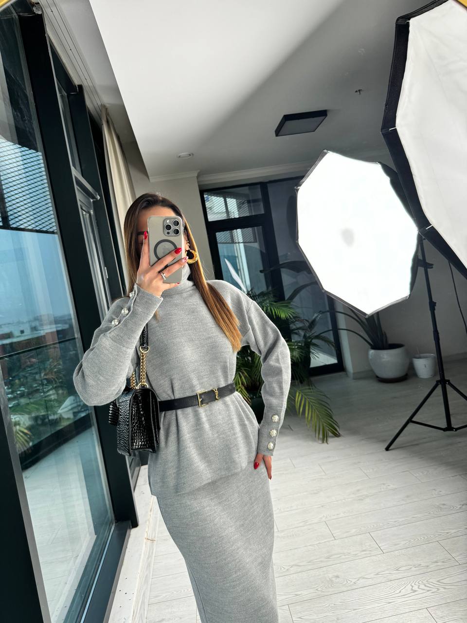 Lüks%20Kalite%20Gri%20%20inci%20Detaylı%20Triko%20Etek%20Takım