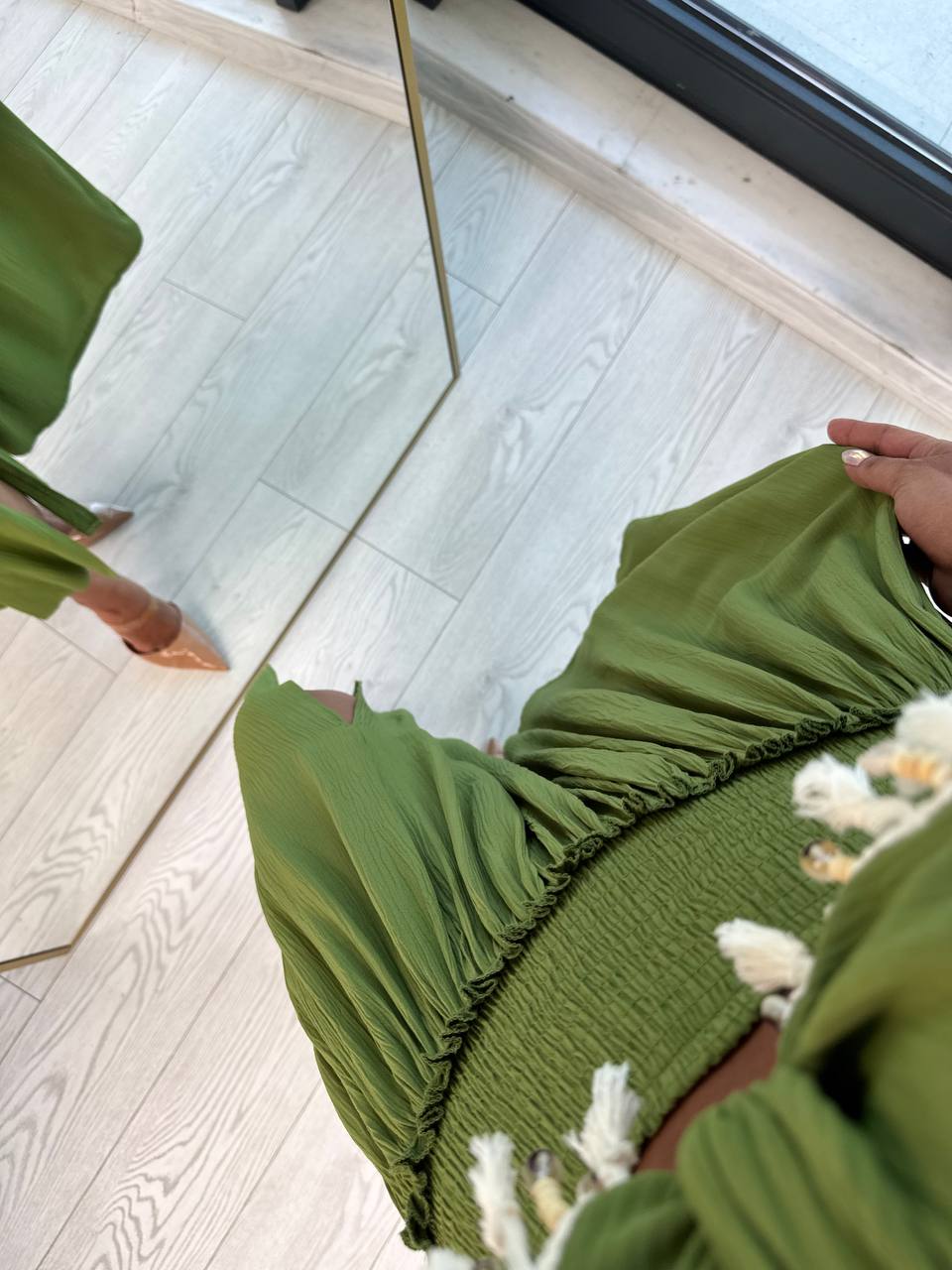 Yeşil%20Pamuklu%20Boncuk%20Detaylı%20Etek%20Bluz%20Takım