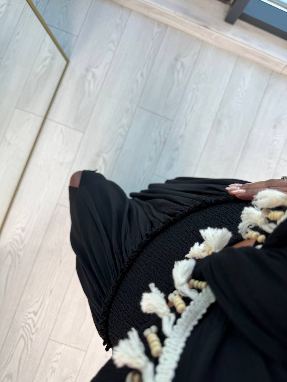 Siyah%20Pamuklu%20Boncuk%20Detaylı%20Etek%20Bluz%20Takım