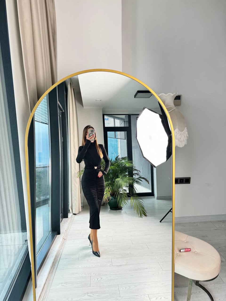 Siyah%20Drapeli%20Taşlı%20Kalp%20Kemer%20Detaylı%20Likralı%20Premium%20Elbise