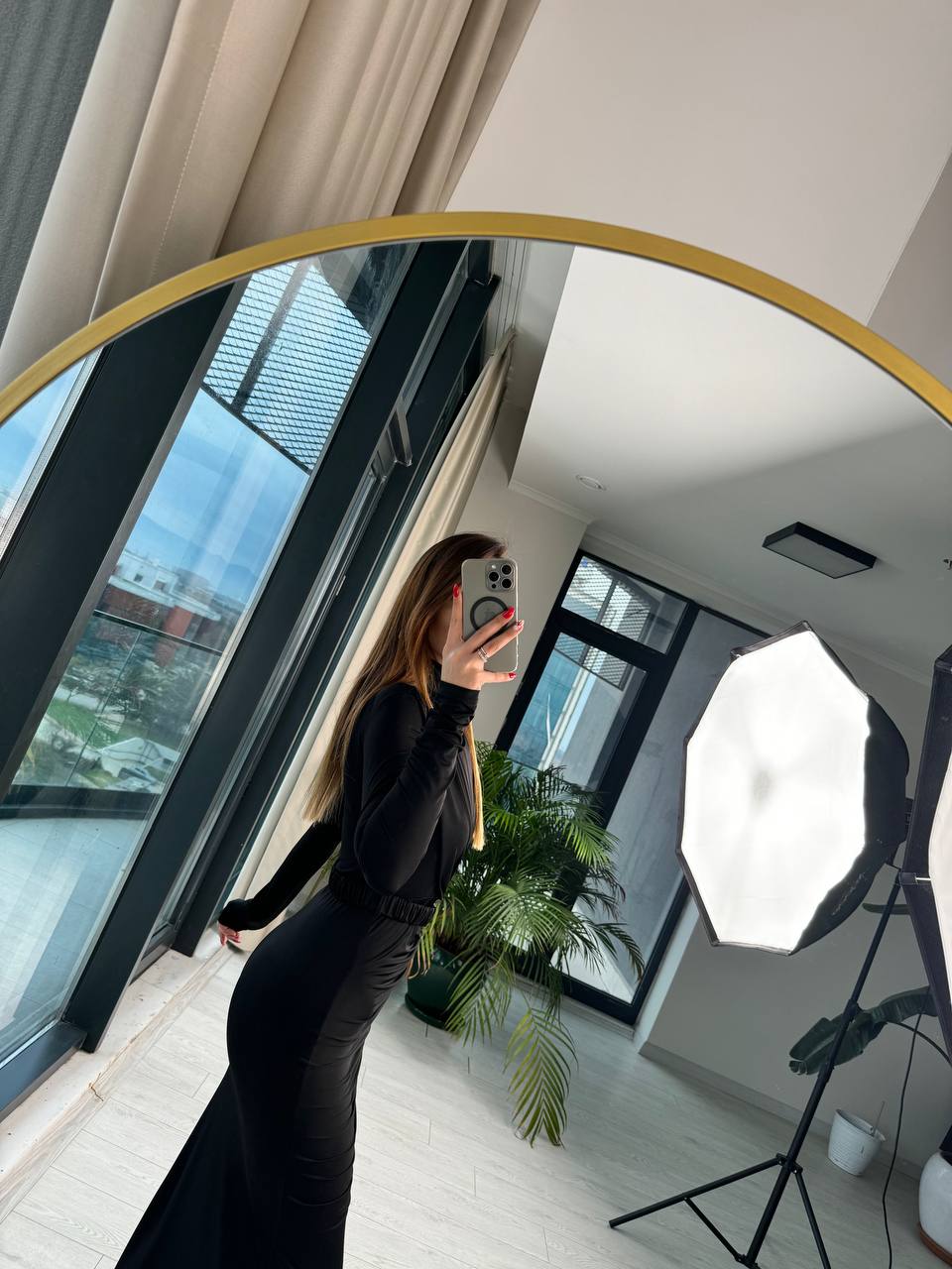 Siyah%20Drapeli%20Taşlı%20Kalp%20Kemer%20Detaylı%20Likralı%20Premium%20Elbise