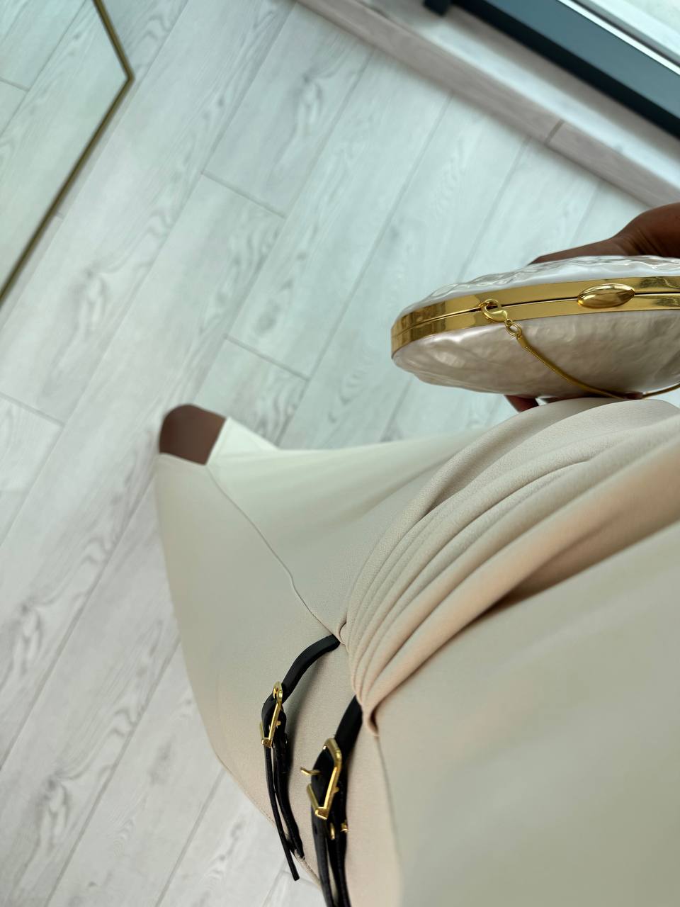 Bej%20Zara%20Model%20Süs%20Kemerli%20Kalem%20Elbise