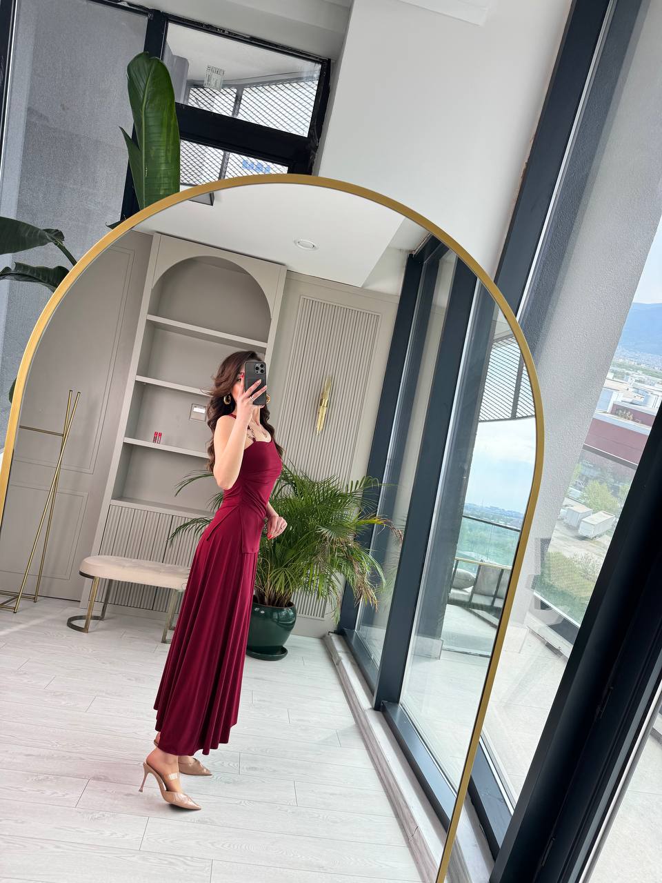 Bordo%20Metal%20Aksesuar%20Detaylı%20Premium%20Bluz%20Etek%20Takım