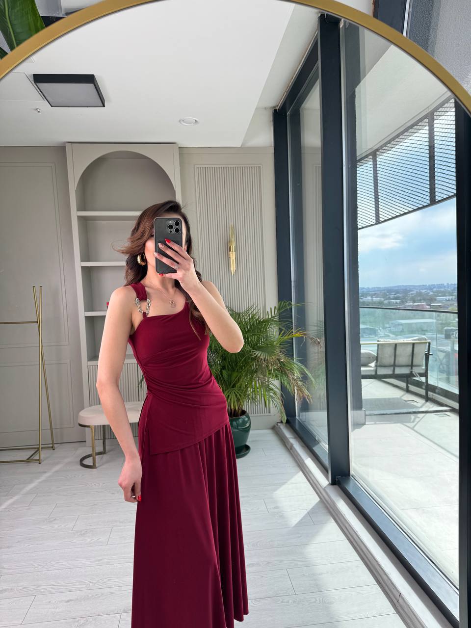 Bordo%20Metal%20Aksesuar%20Detaylı%20Premium%20Bluz%20Etek%20Takım