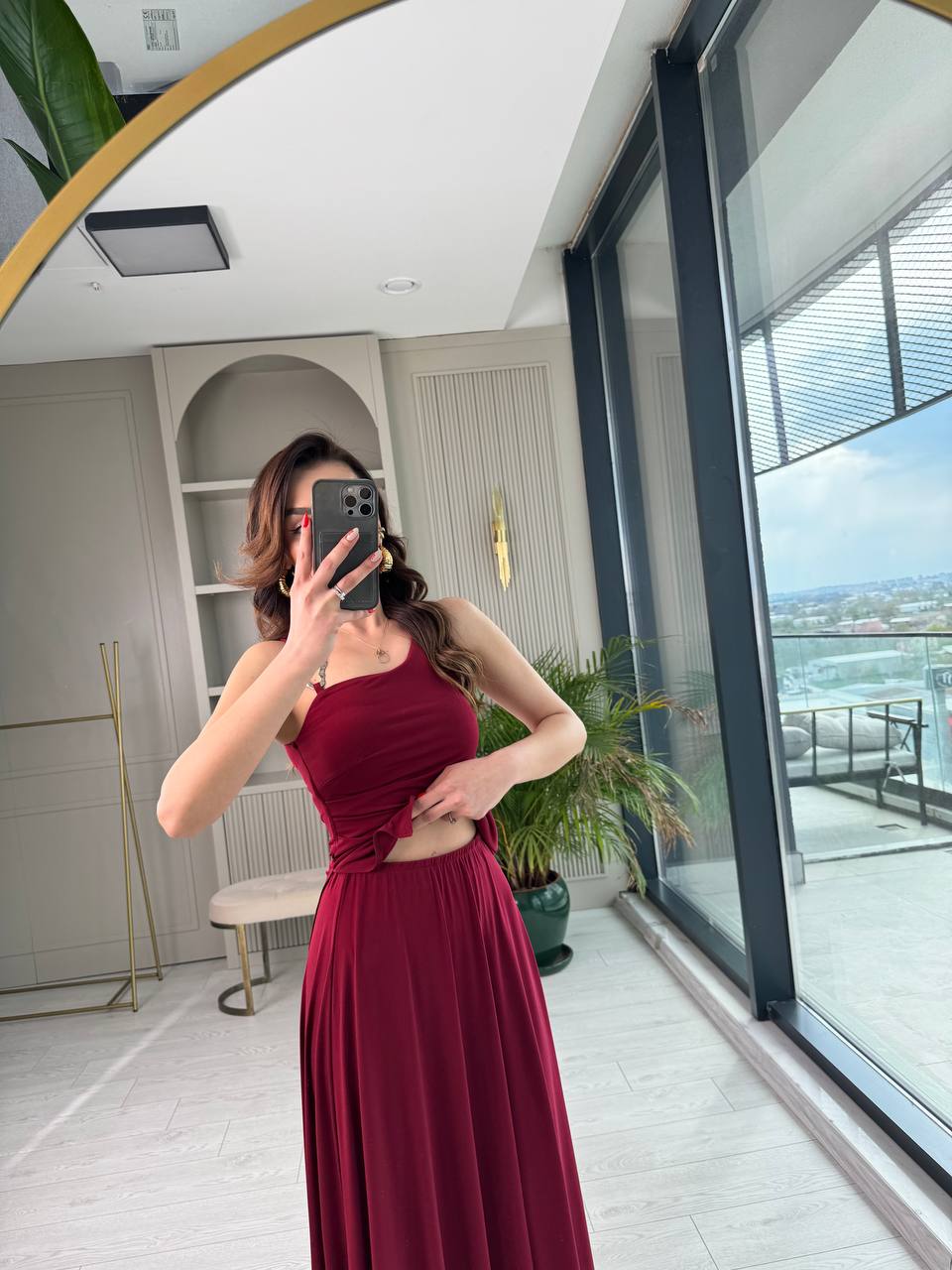 Bordo%20Metal%20Aksesuar%20Detaylı%20Premium%20Bluz%20Etek%20Takım