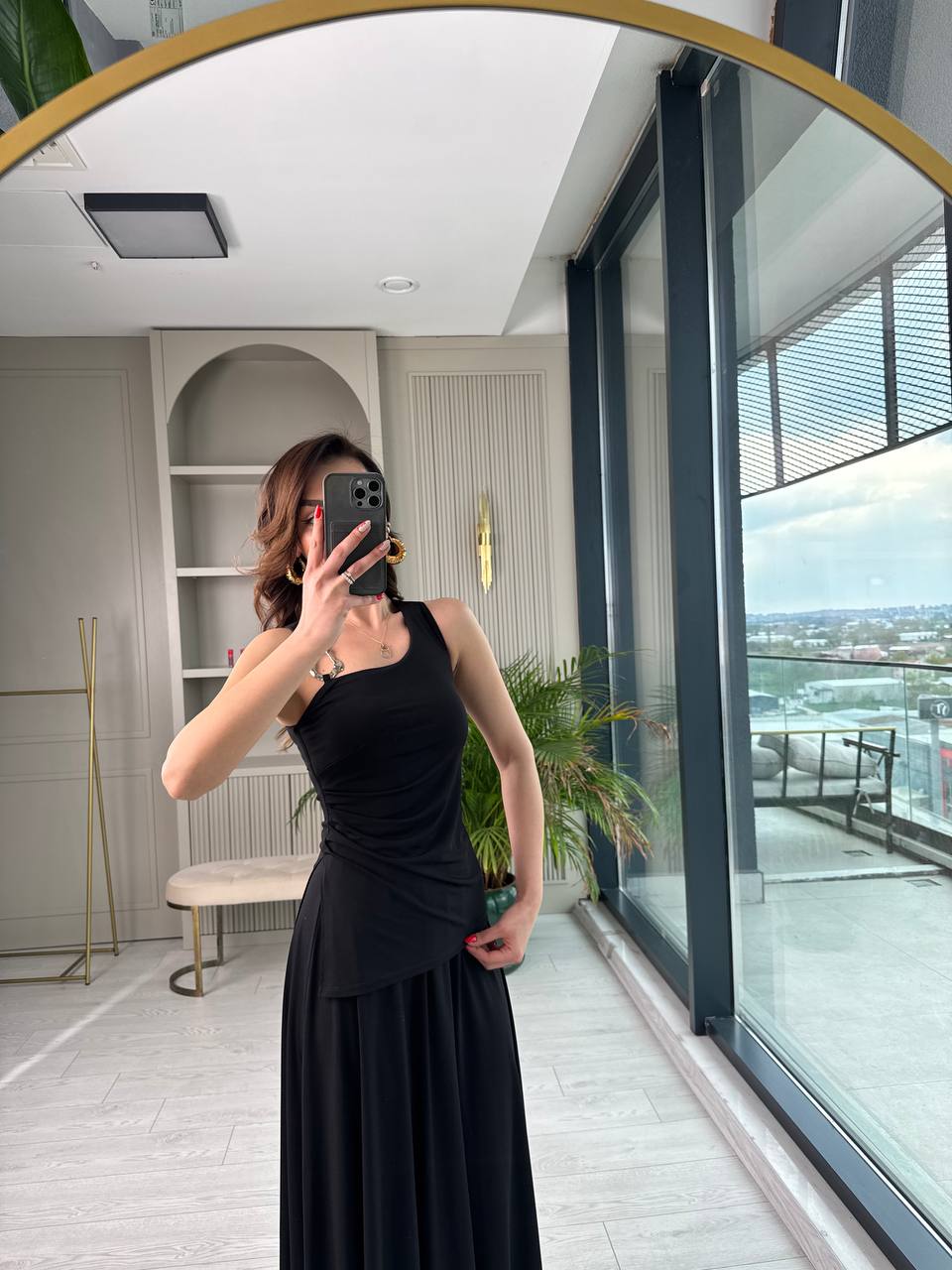 Siyah%20Metal%20Aksesuar%20Detaylı%20Premium%20Bluz%20Etek%20Takım