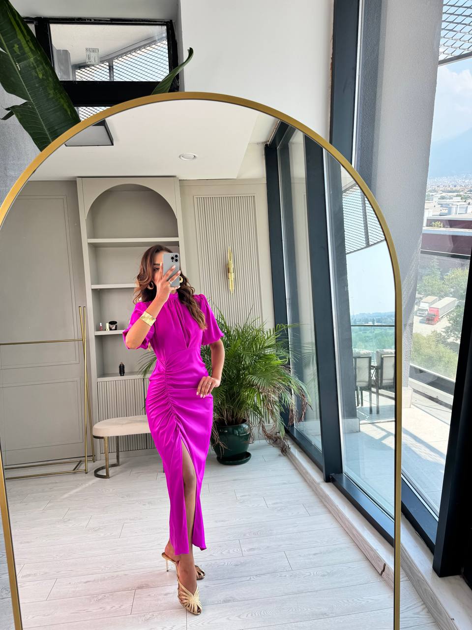 Mor%20Drapeli%20Vatkalı%20Tok%20Saten%20Tasarım%20Elbise