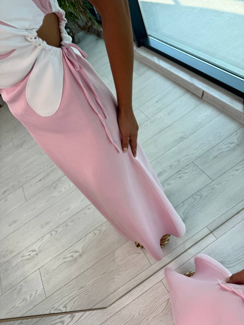 Pembe%20Çiçekli%20Bel%20Detay%20Astarlı%20Tok%20Keten%20Elbise