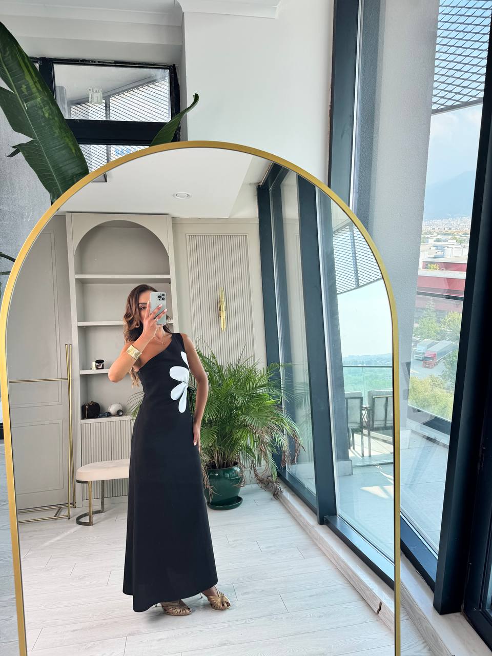 Siyah%20Çiçekli%20Bel%20Detay%20Astarlı%20Tok%20Keten%20Elbise