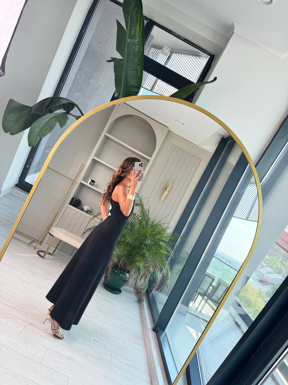 Siyah%20Çiçekli%20Bel%20Detay%20Astarlı%20Tok%20Keten%20Elbise