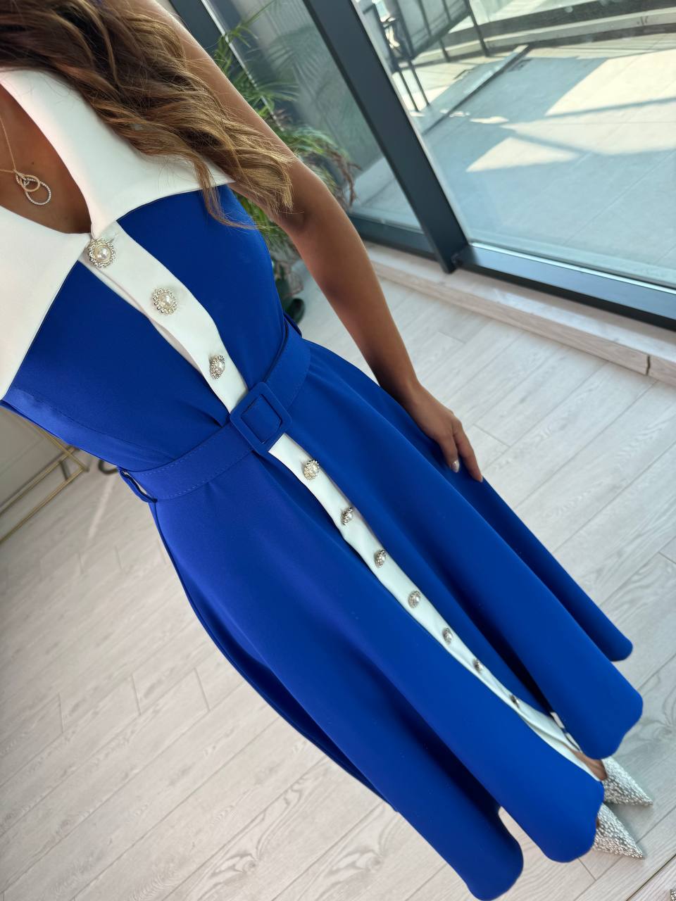 Saks%20Mavi%20inci%20Taş%20Düğme%20Detaylı%20Lüks%20Kalite%20Kemerli%20Kloş%20Elbise