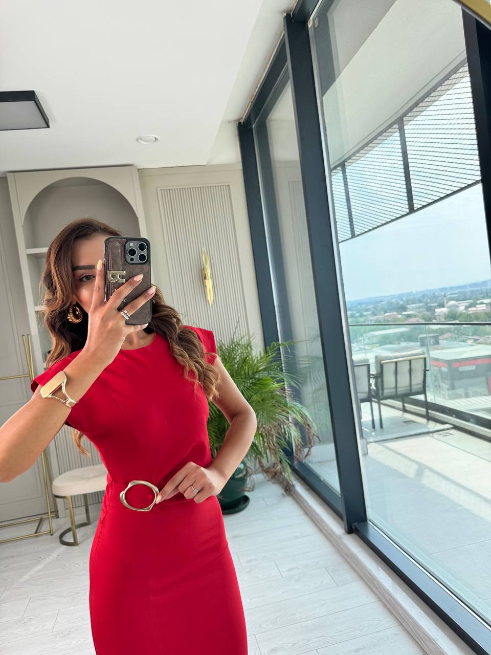 Kırmızı%20Zara%20Model%20Bel%20Tokalı%20Lüks%20Atlas%20Kumaş%20Kalem%20Elbise