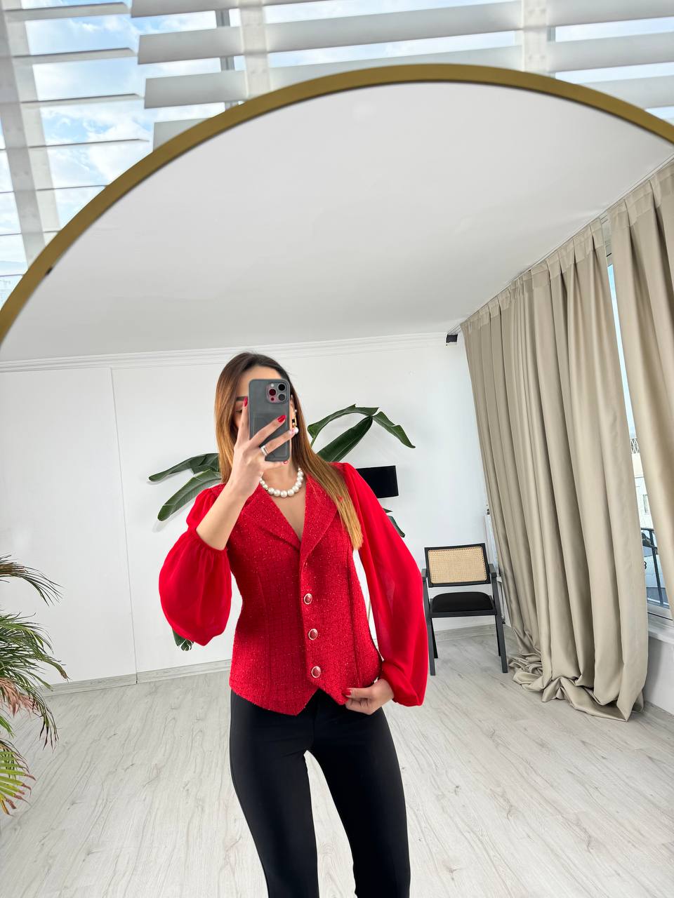 Kırmızı%20Lüks%20Tuvid%20kumaş%20Kolları%20Şifon%20Düğmeli%20Gömlek%20Bluz