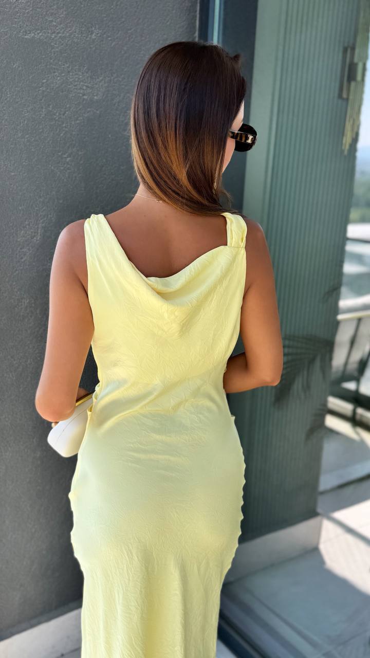 Sarı%20Degaje%20Yaka%20Zara%20Model%20Saten%20Elbise