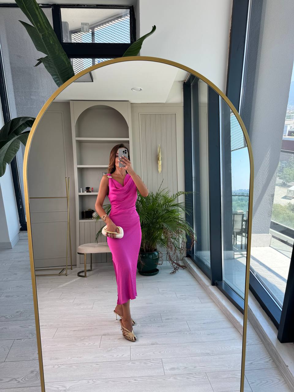 Fuşya%20Degaje%20Yaka%20Zara%20Model%20Saten%20Elbise