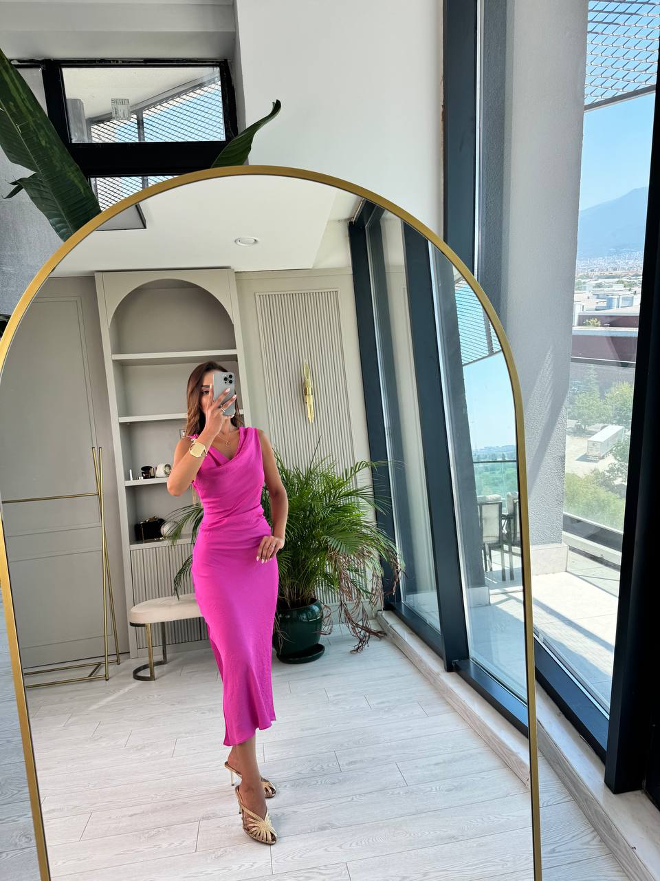 Fuşya%20Degaje%20Yaka%20Zara%20Model%20Saten%20Elbise