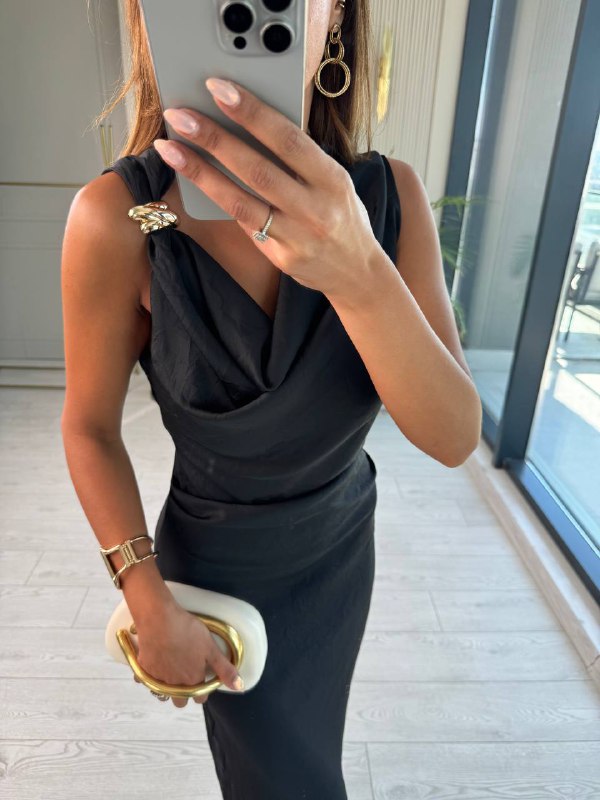 Siyah%20Degaje%20Yaka%20Zara%20Model%20Saten%20Elbise