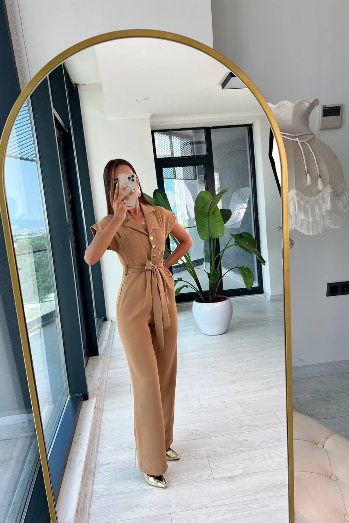 Camel%20Gold%20Düğme%20Detaylı%20ipekli%20Krep%20Tulum