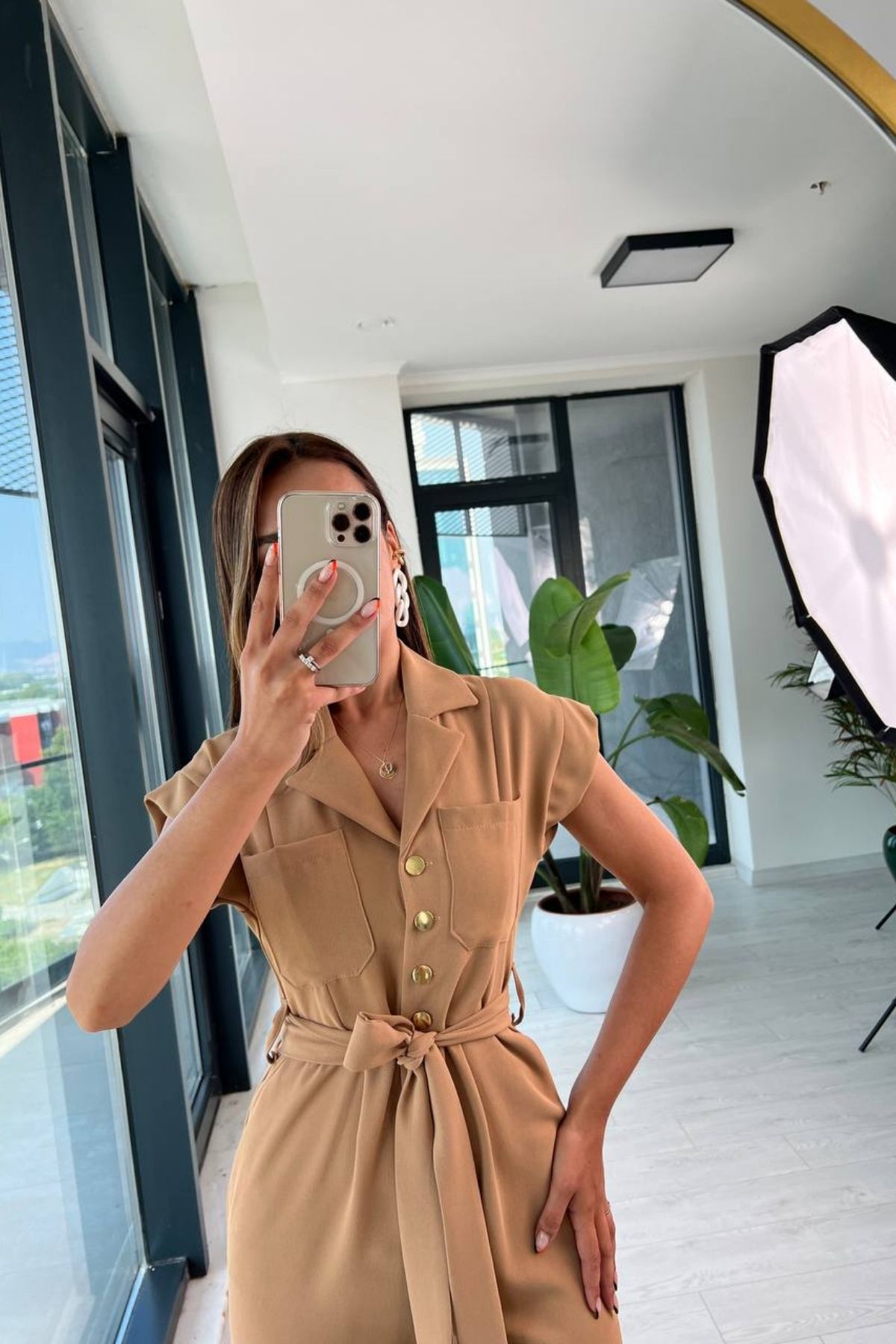 Camel%20Gold%20Düğme%20Detaylı%20ipekli%20Krep%20Tulum