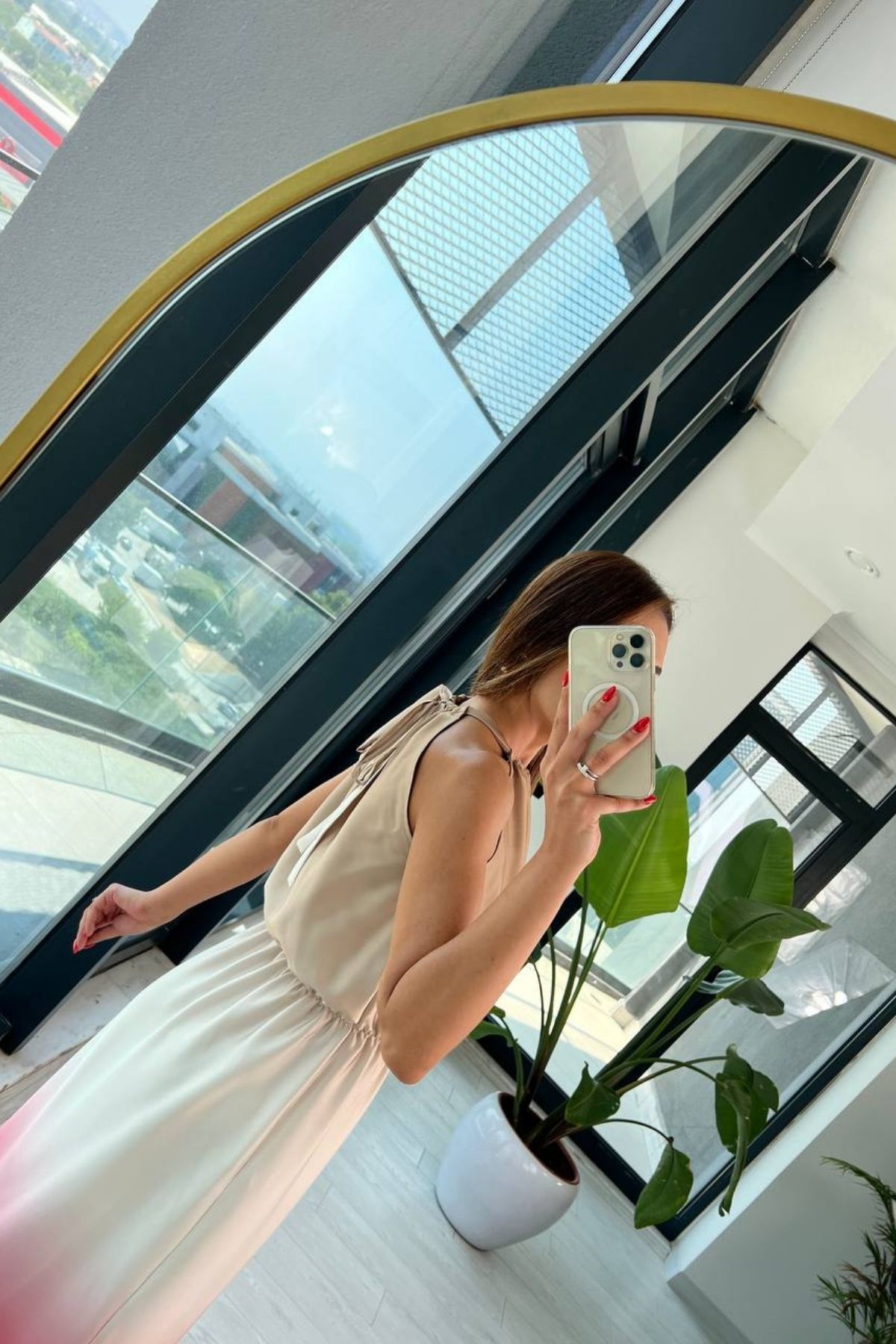İpek%20Saten%20Geçişli%20Fuşya%20Halter%20Yaka%20Elbise