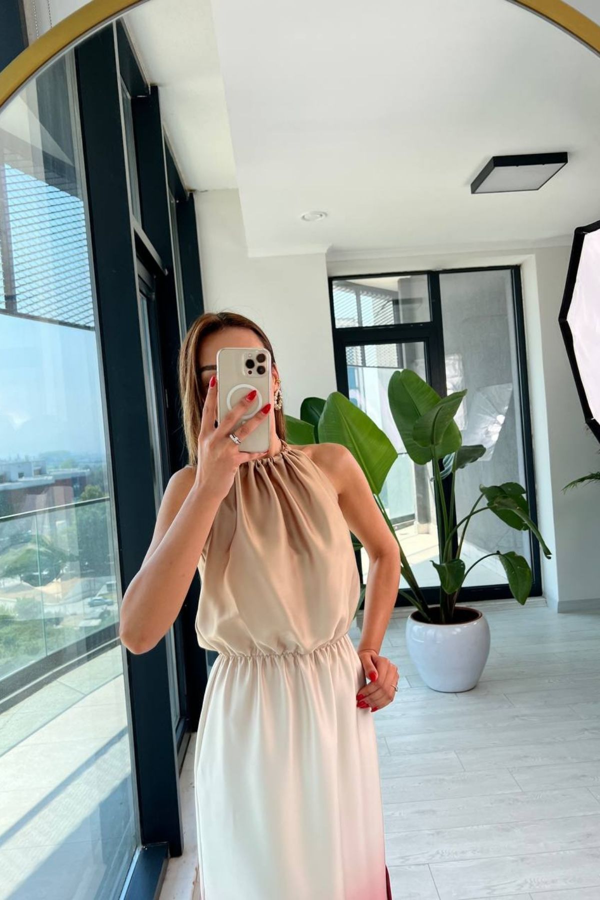 İpek%20Saten%20Geçişli%20Fuşya%20Halter%20Yaka%20Elbise