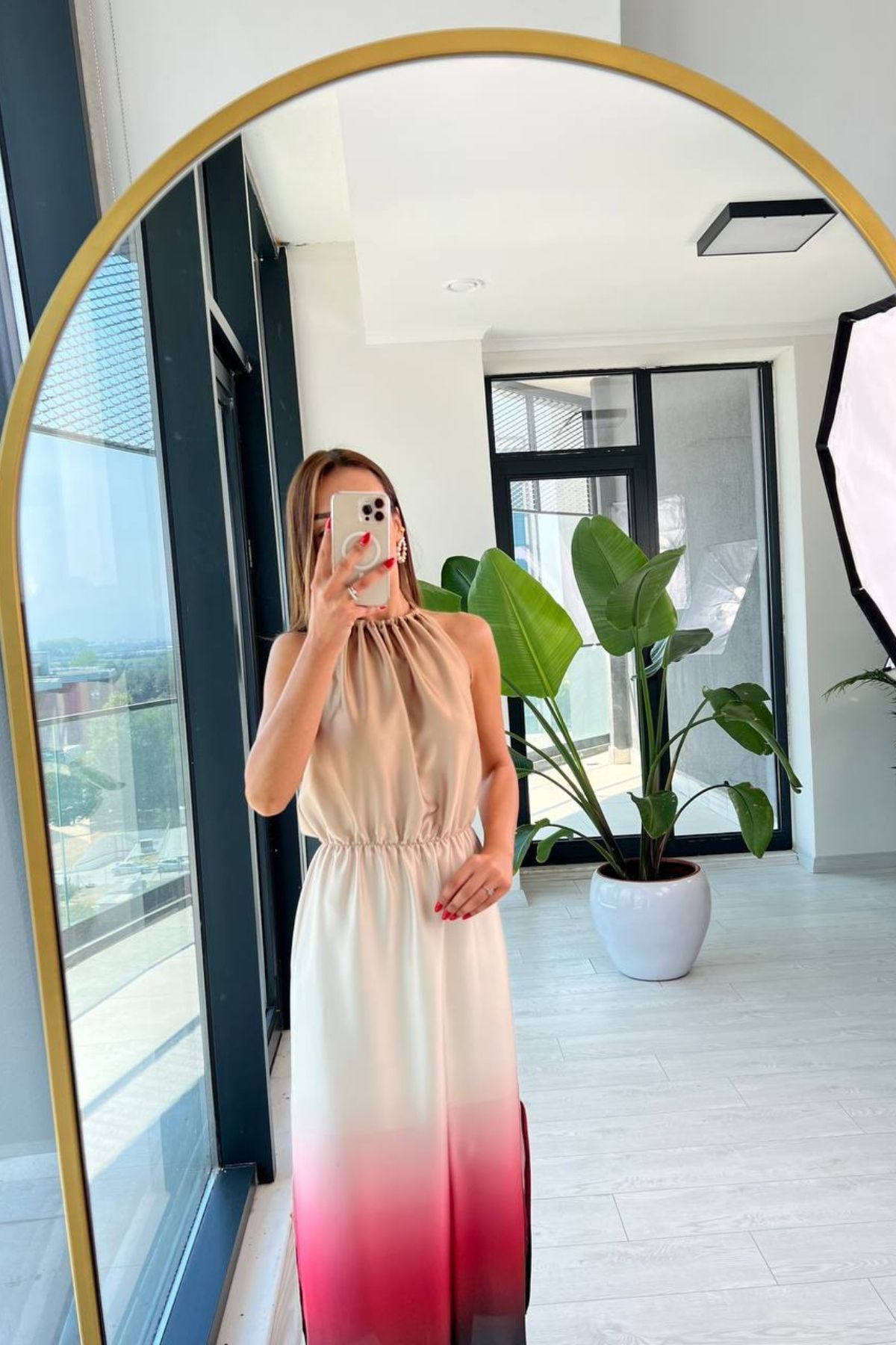 İpek%20Saten%20Geçişli%20Fuşya%20Halter%20Yaka%20Elbise