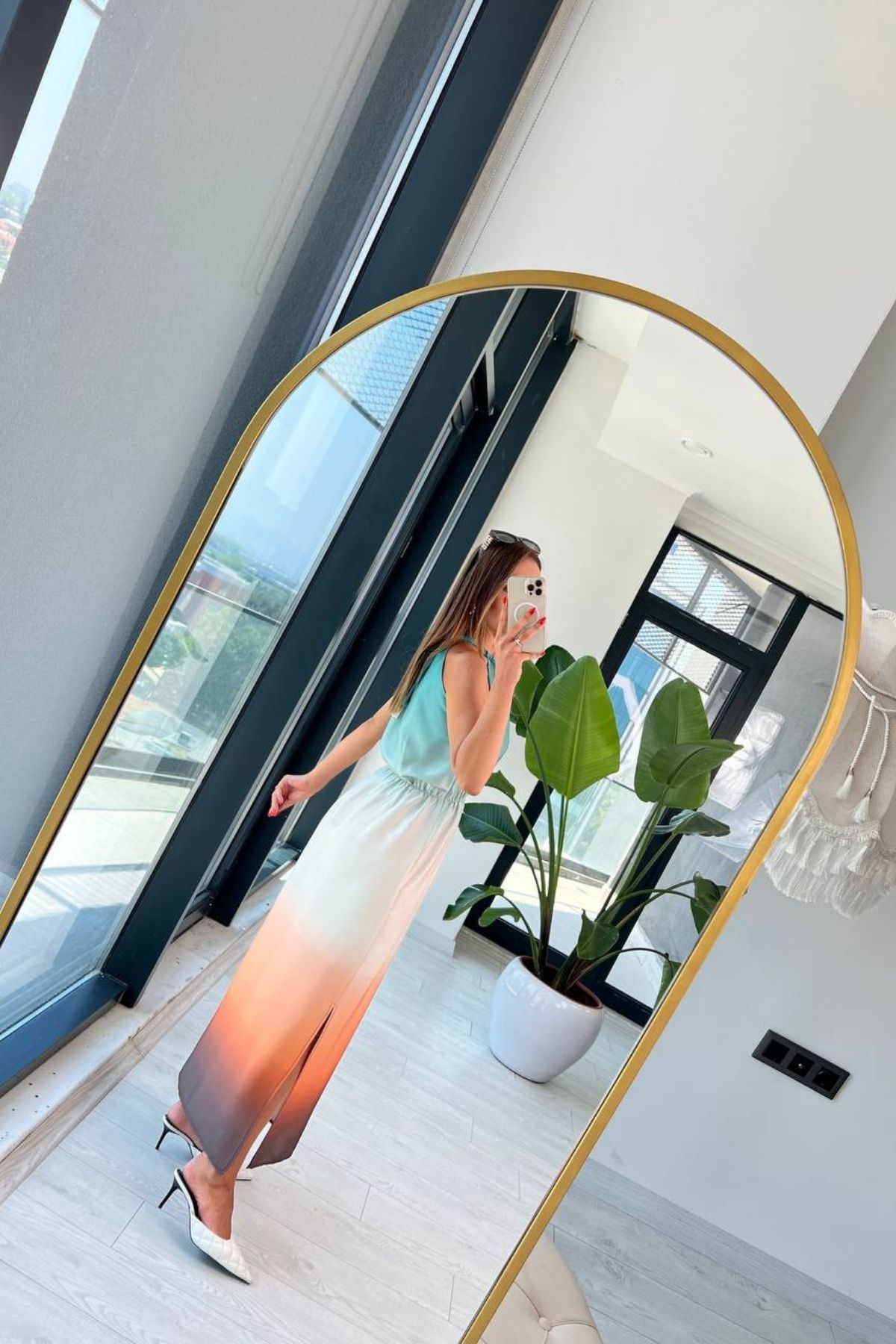 İpek%20Saten%20Geçişli%20Orange%20Halter%20Yaka%20Elbise