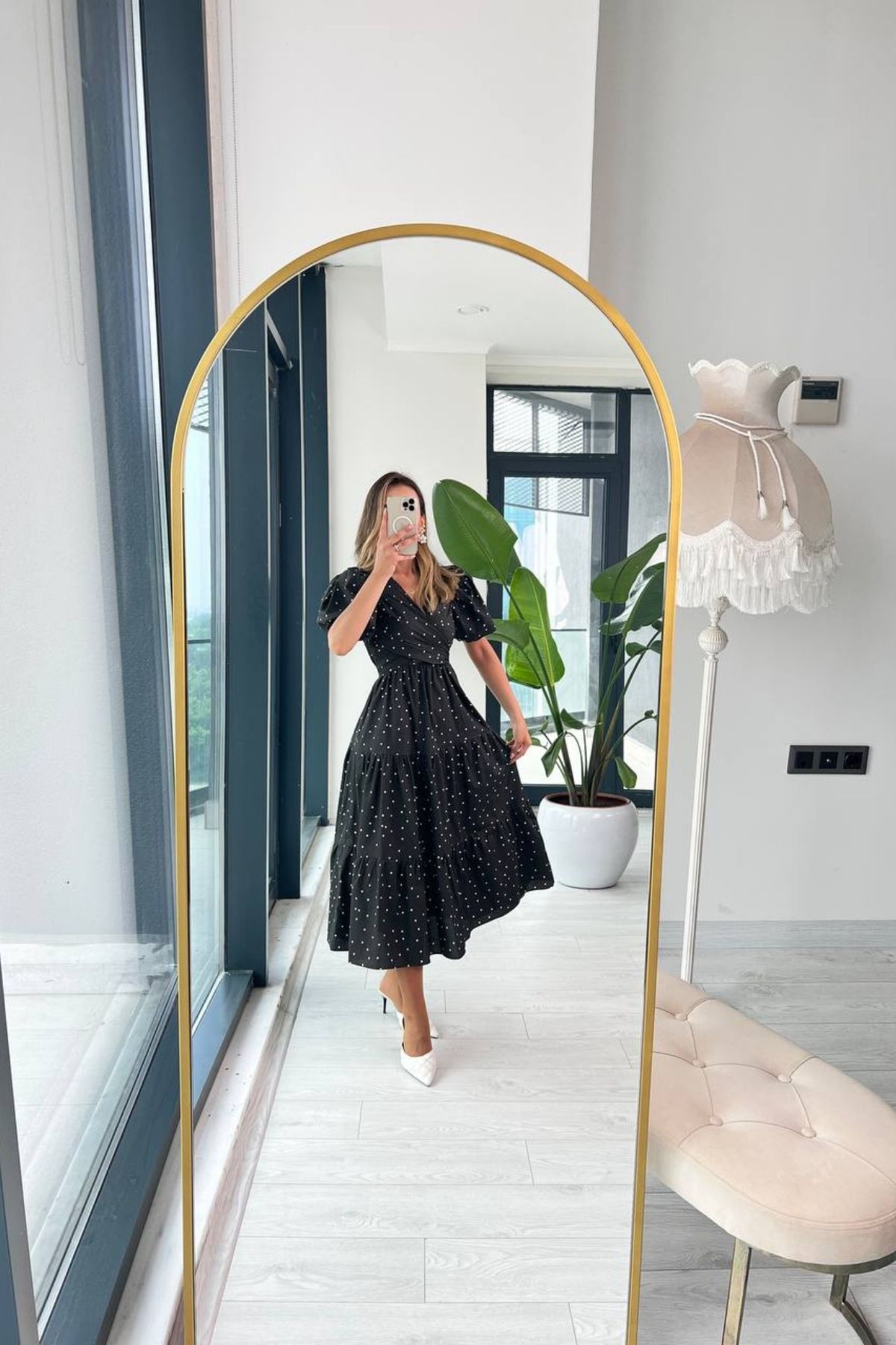 Siyah%20Puantiyeli%20Poplin%20Bağlamalı%20Elbise