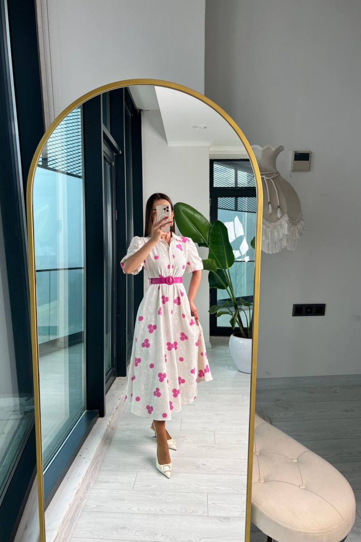 Pembe%20Kemerli%20Ham%20Keten%20Flok%20Baskılı%20Elbise