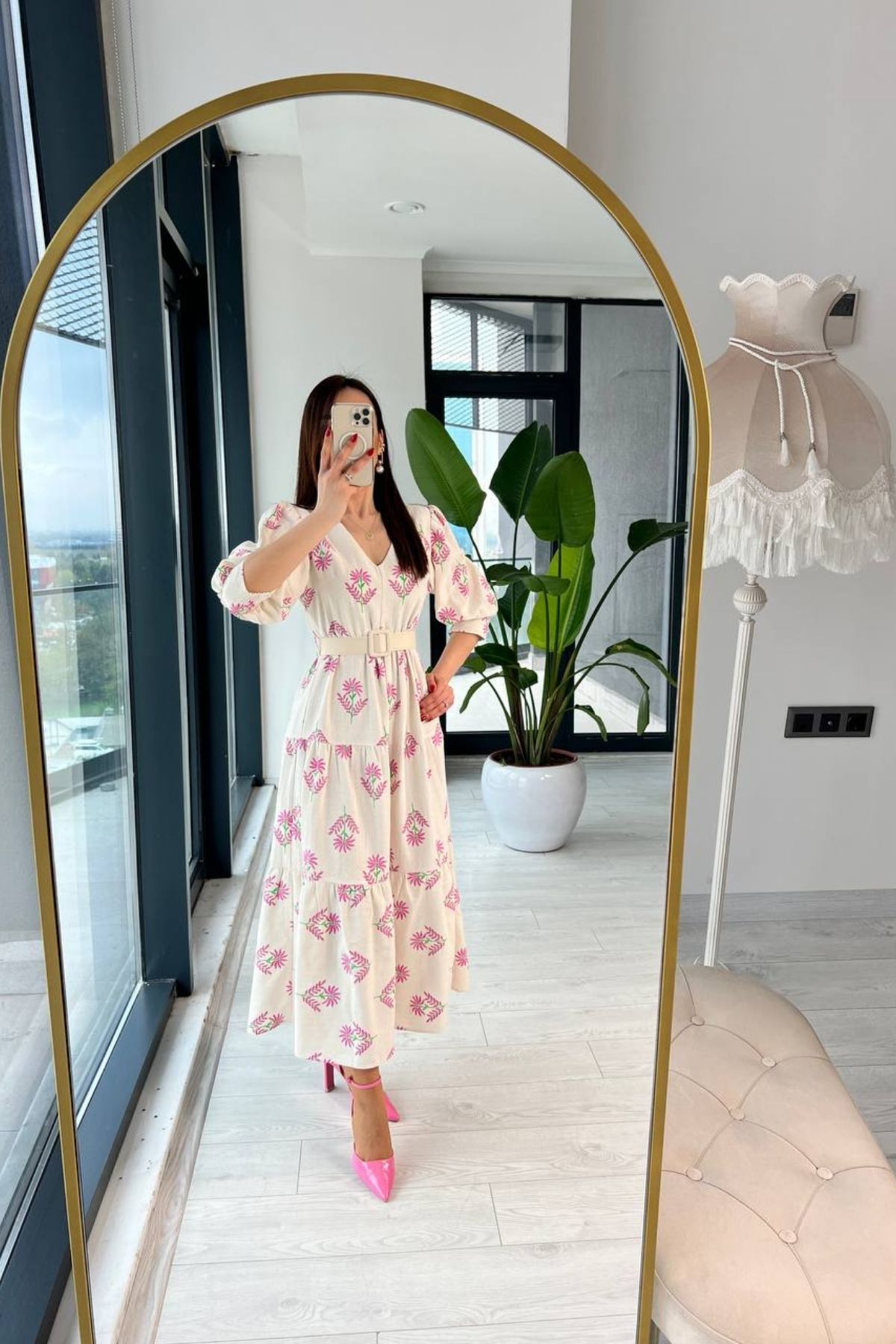 Pembe%20Nakışlı%20Kemerli%20%100%20Keten%20Elbise