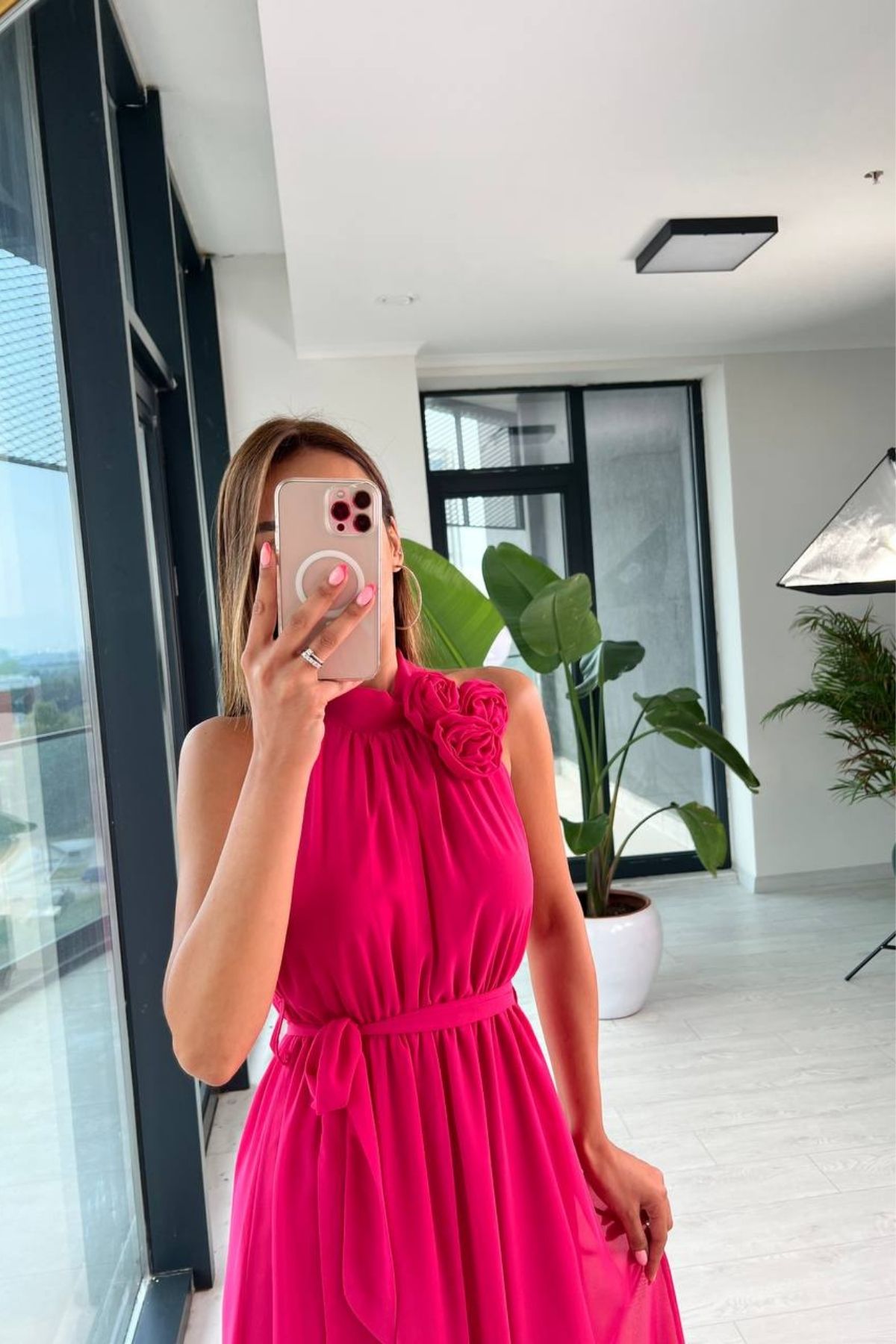 Fuşya%20Astarlı%20Gül%20Broşlu%20Rose%20Elbise