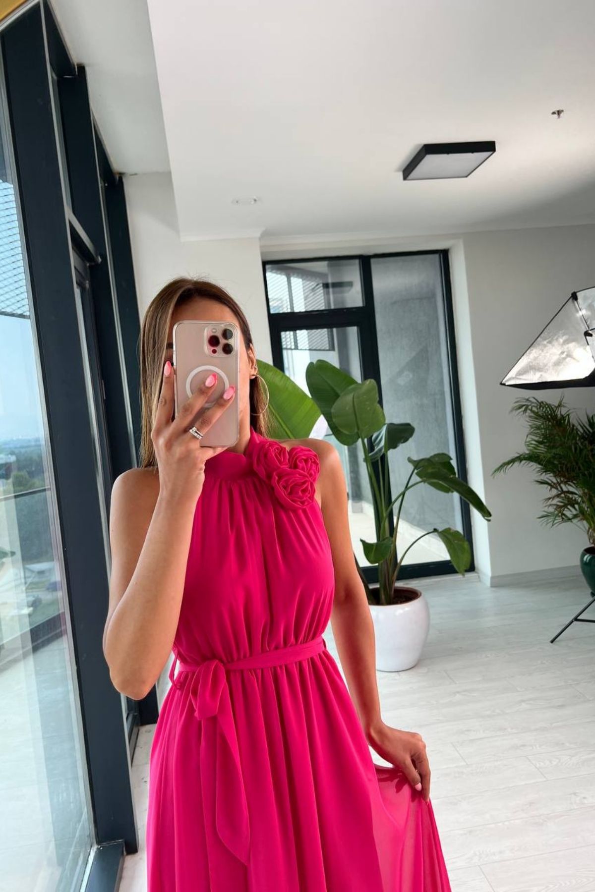 Fuşya%20Astarlı%20Gül%20Broşlu%20Rose%20Elbise