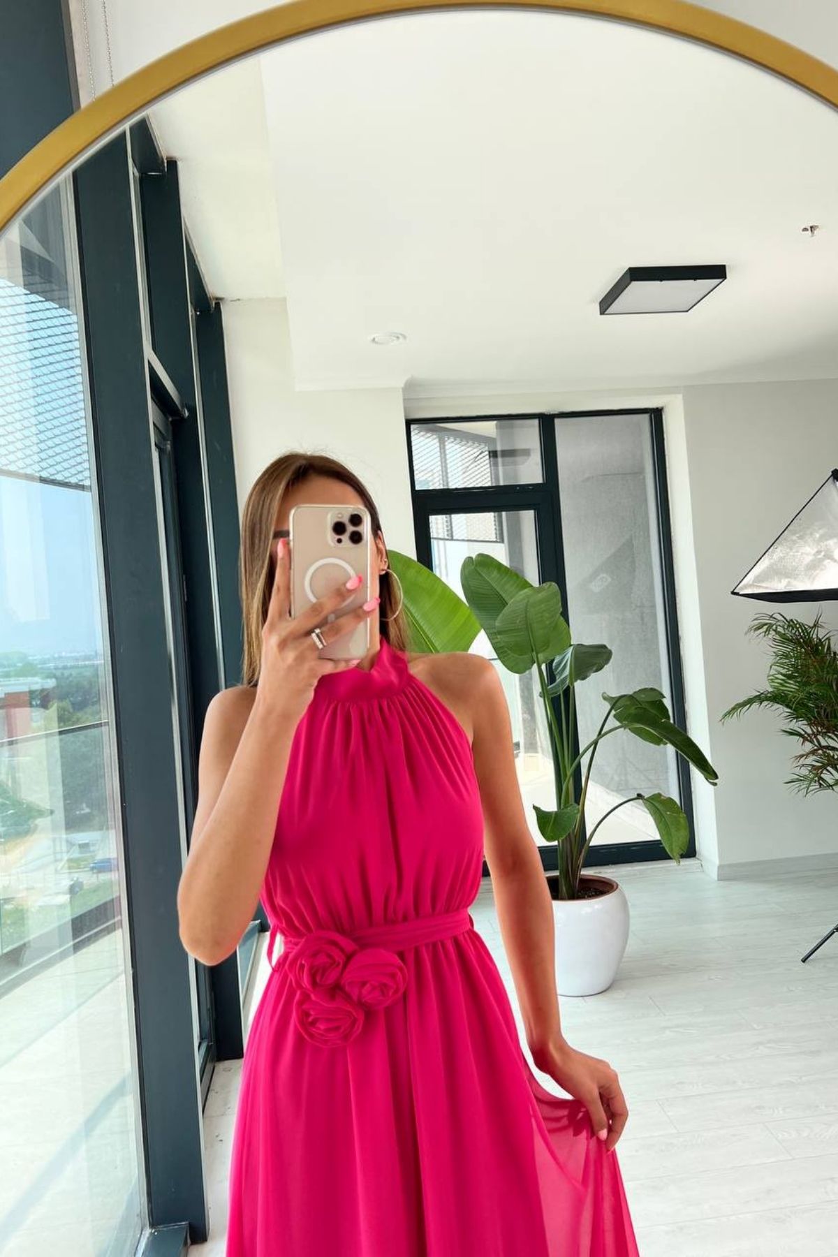 Fuşya%20Astarlı%20Gül%20Broşlu%20Rose%20Elbise