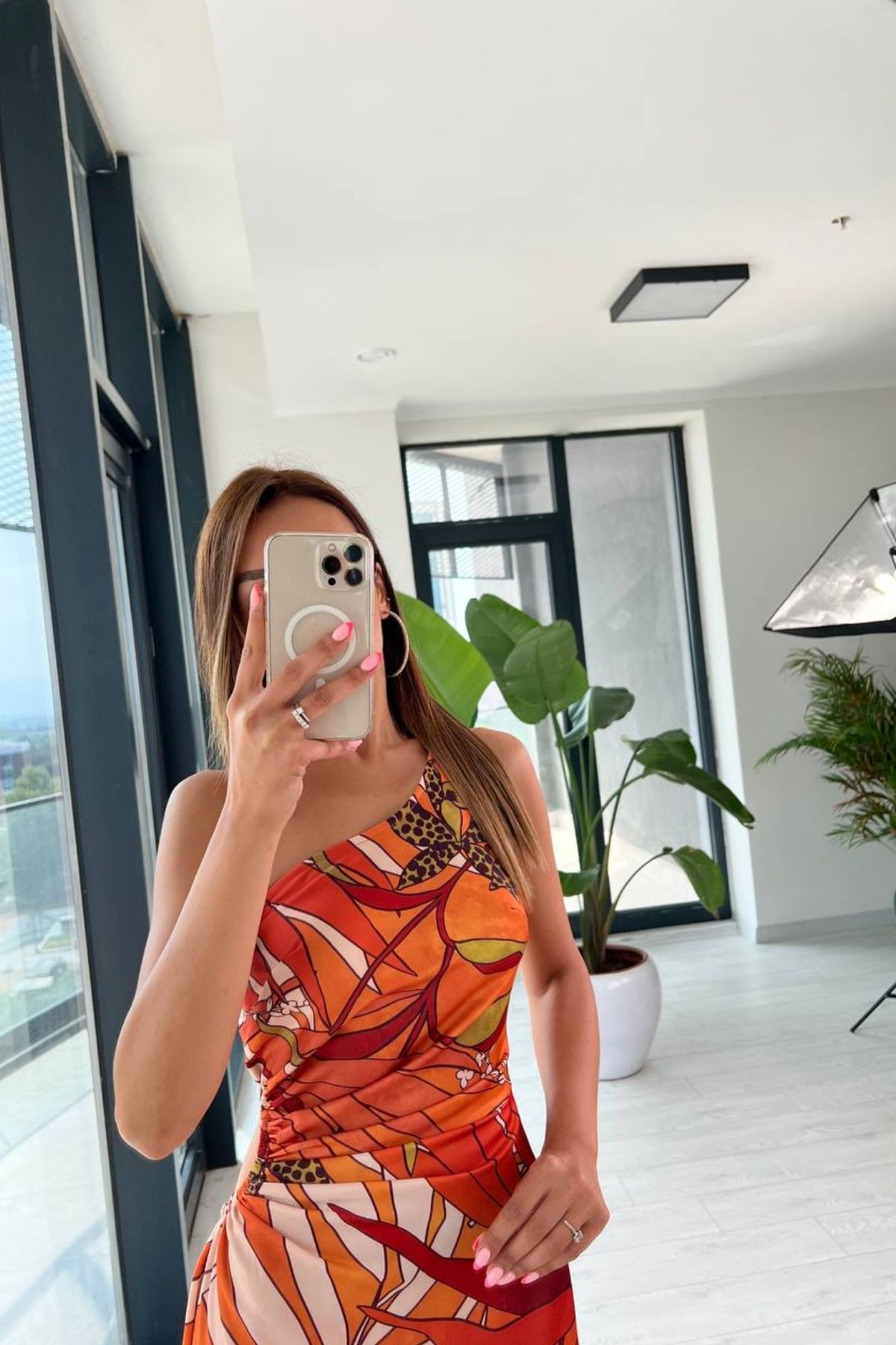 Tasarım%20Orange%20Desenli%20Tok%20Saten%20Tek%20Kol%20Elbise