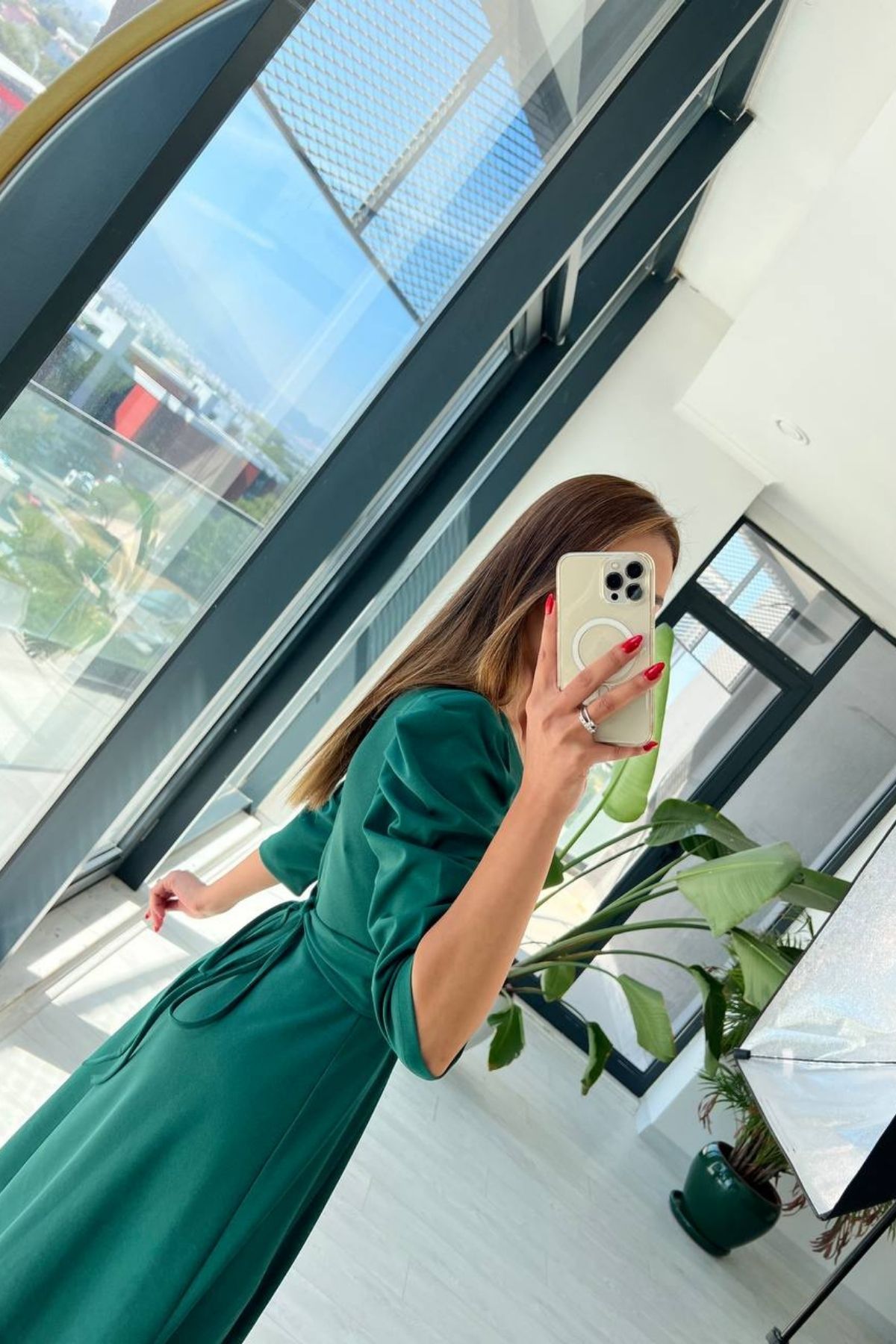 Zümrüt%20Krep%20Kumaş%20Kuşak%20Detaylı%20Elbise
