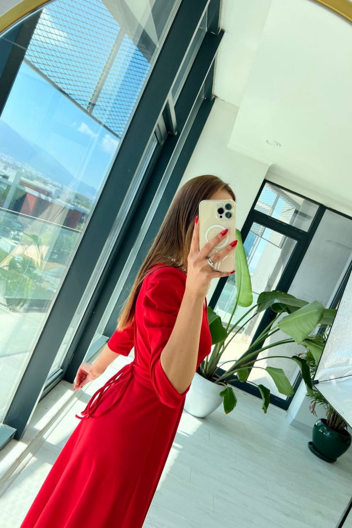 Kırmızı%20Krep%20Kumaş%20Kuşak%20Detaylı%20Elbise