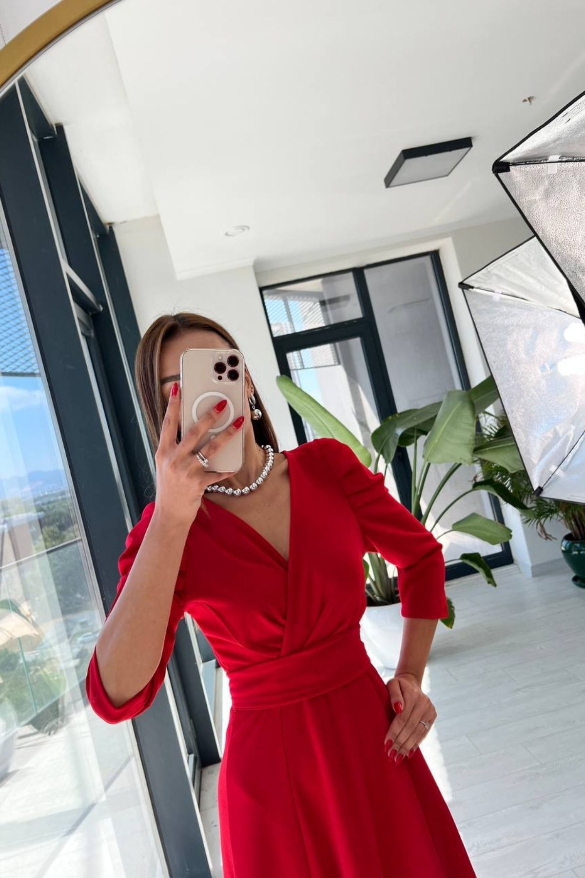 Kırmızı%20Krep%20Kumaş%20Kuşak%20Detaylı%20Elbise