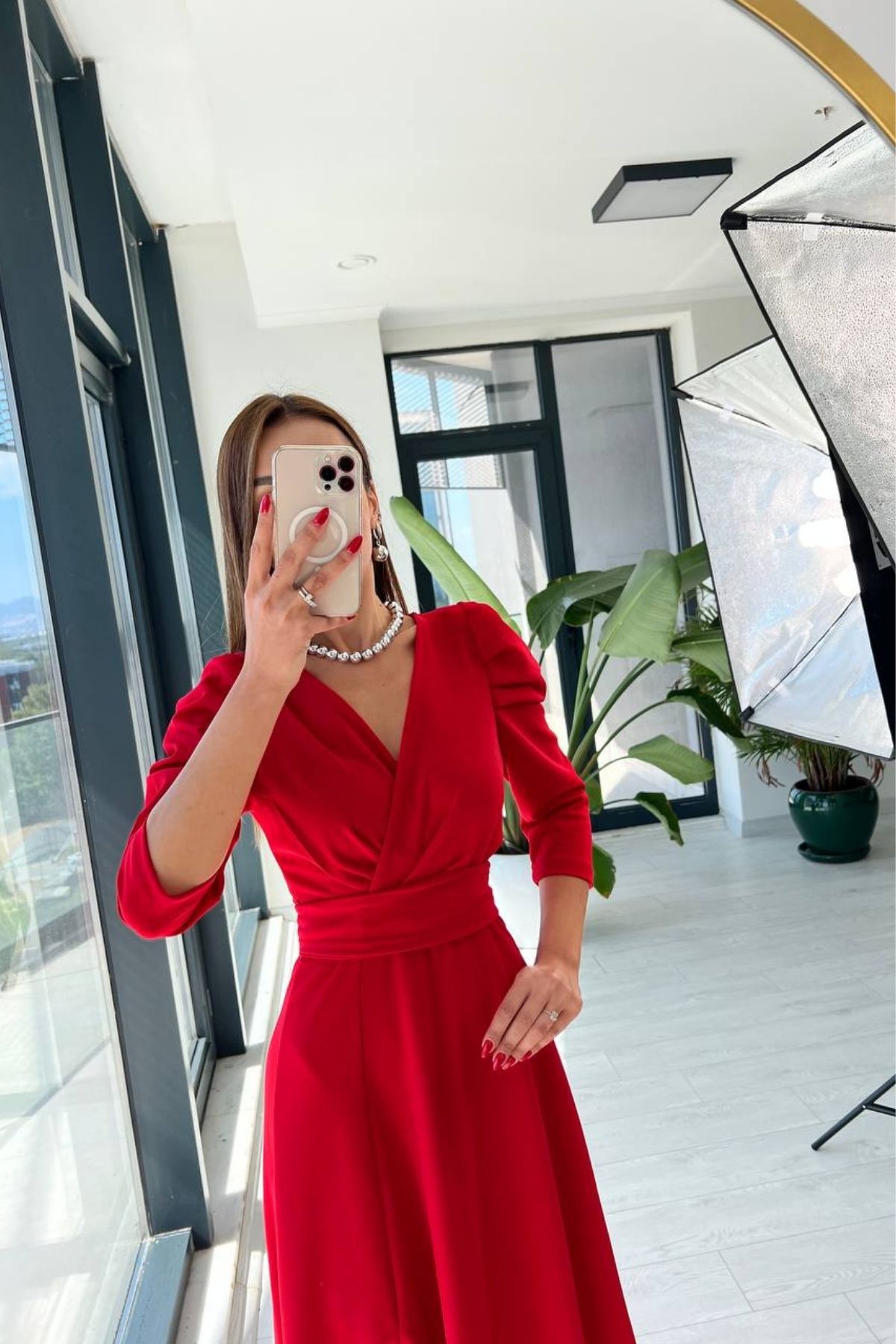 Kırmızı%20Krep%20Kumaş%20Kuşak%20Detaylı%20Elbise