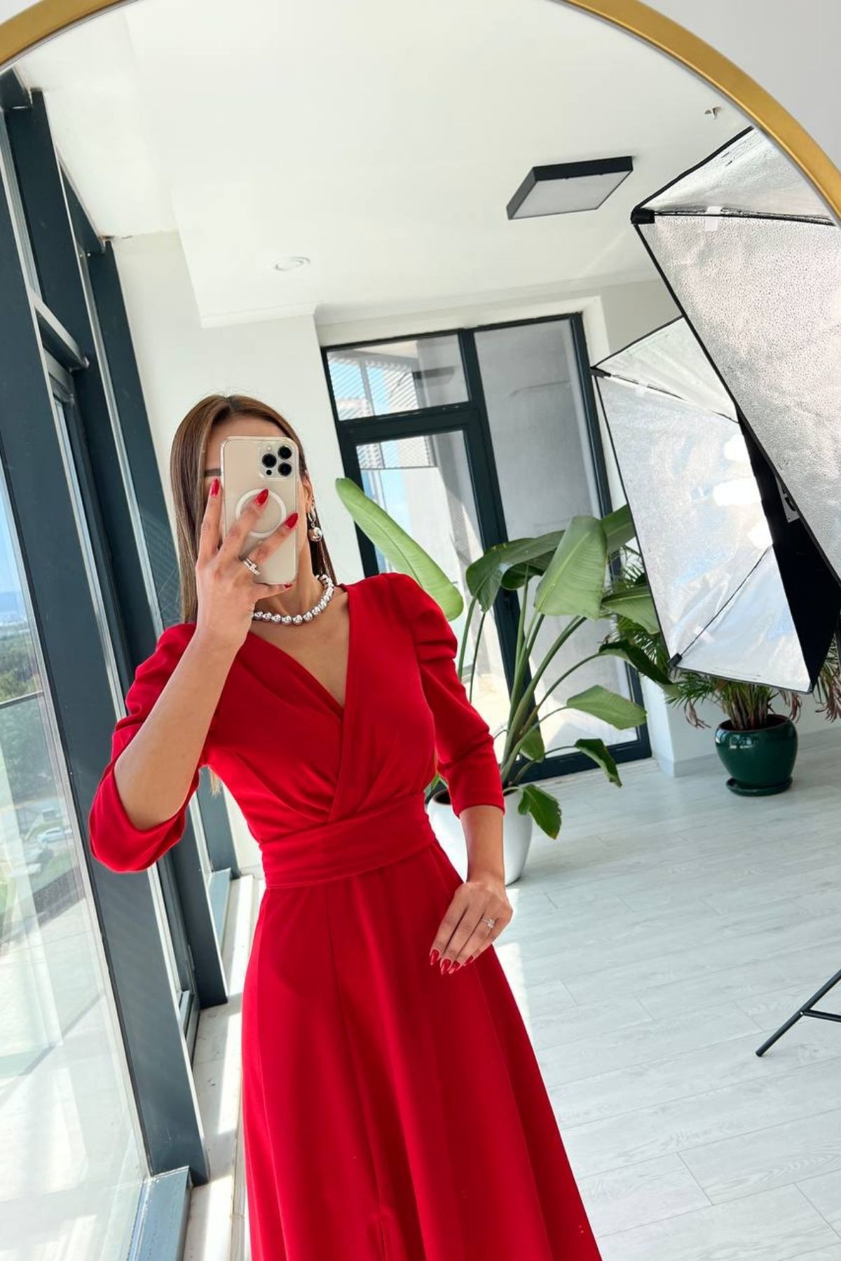 Kırmızı%20Krep%20Kumaş%20Kuşak%20Detaylı%20Elbise