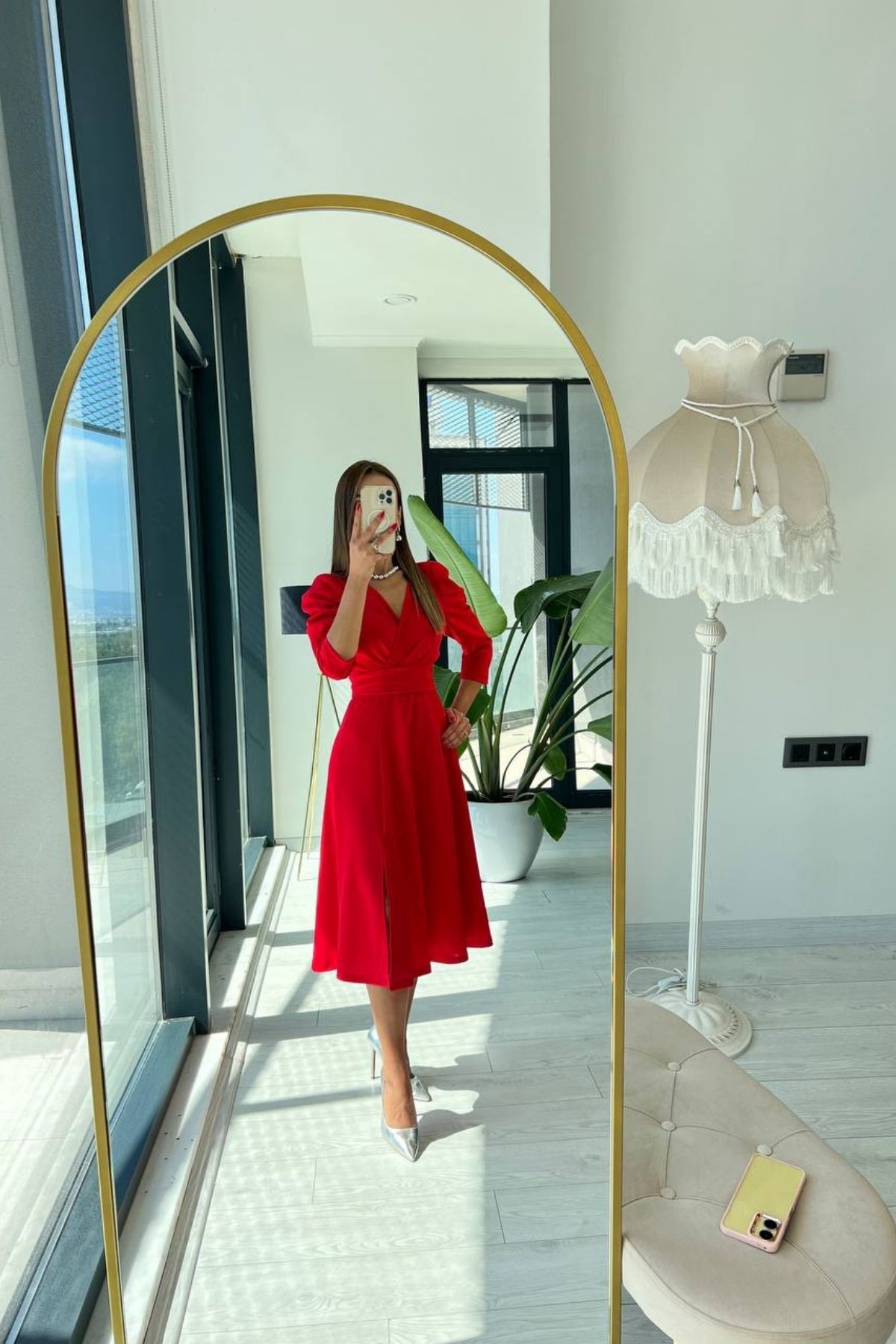 Kırmızı%20Krep%20Kumaş%20Kuşak%20Detaylı%20Elbise