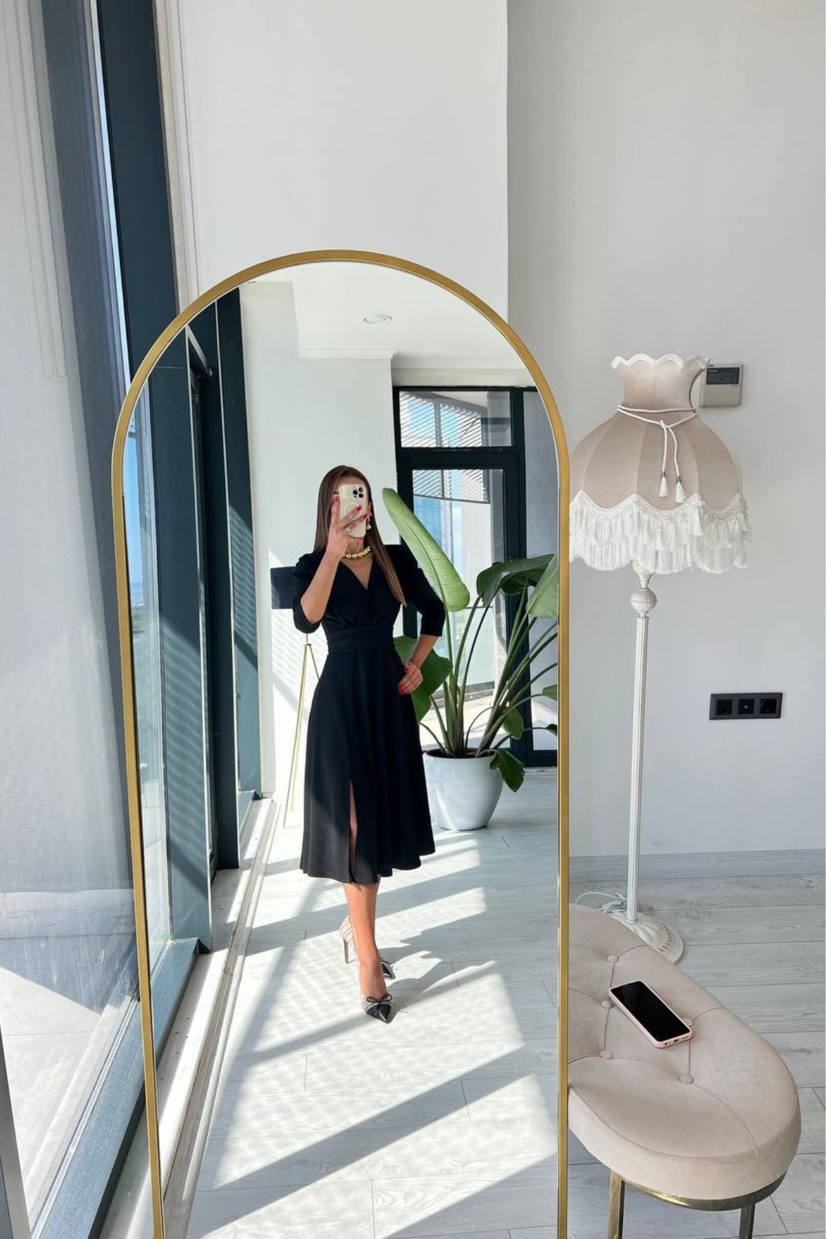 Siyah%20Krep%20Kumaş%20Kuşak%20Detaylı%20Elbise