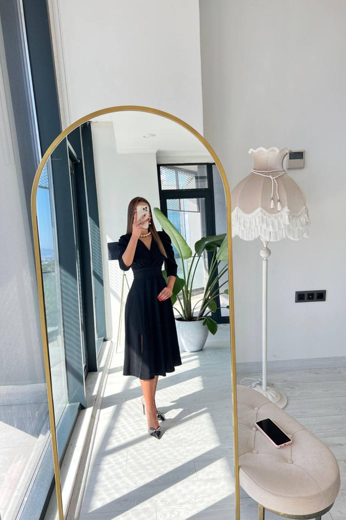 Siyah%20Krep%20Kumaş%20Kuşak%20Detaylı%20Elbise