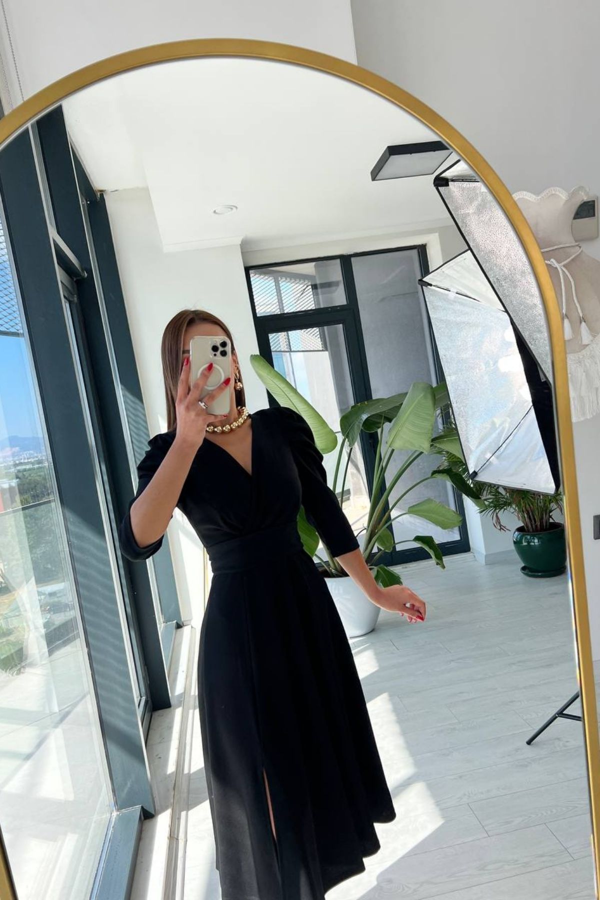 Siyah%20Krep%20Kumaş%20Kuşak%20Detaylı%20Elbise