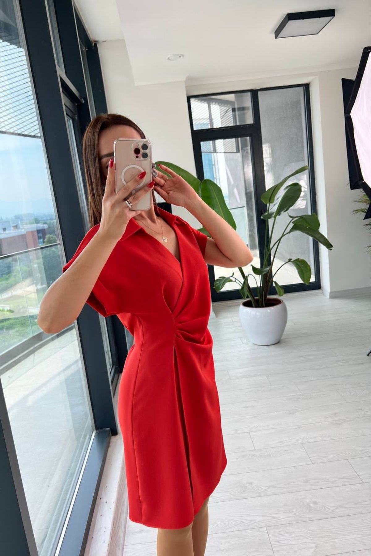 Kırmızı%20Gömlek%20Yaka%20Bel%20Detaylı%20Elbise