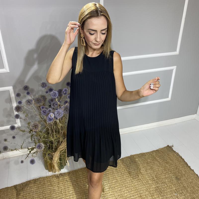 Siyah%20Piliseli%20Sifon%20Astarlı%20Elbise