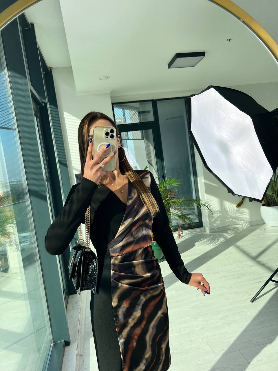 Tasarım Saten Kumaş Detaylı Krep Elbise
