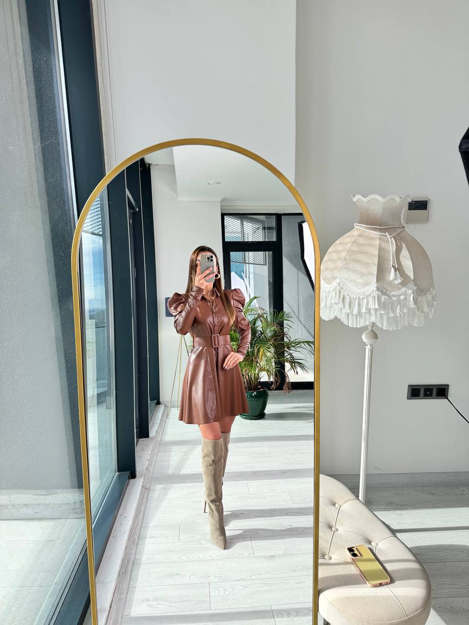 Taba%20Kahverengi%20Kemerli%20Zara%20Model%20Mini%20Deri%20Elbise