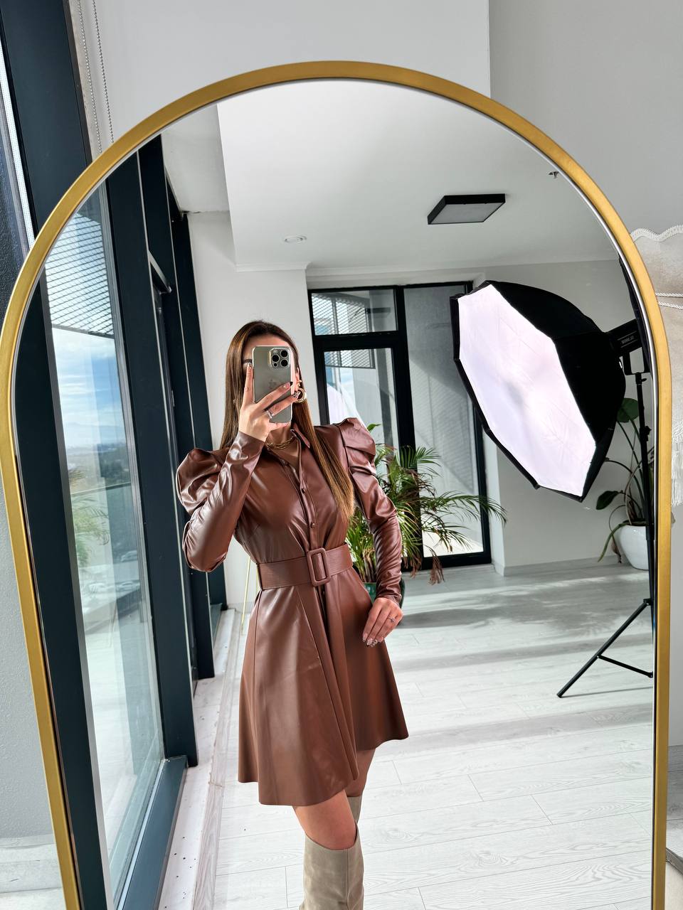 Taba%20Kahverengi%20Kemerli%20Zara%20Model%20Mini%20Deri%20Elbise