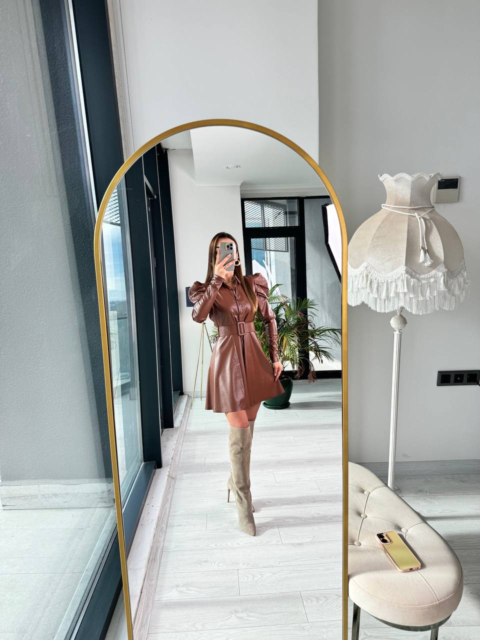 Taba%20Kahverengi%20Kemerli%20Zara%20Model%20Mini%20Deri%20Elbise